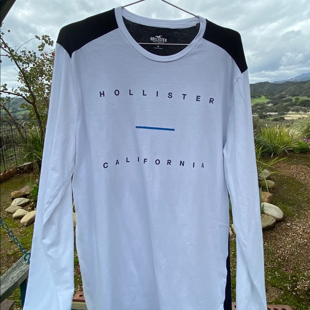 Hollister Long Sleeved Tee